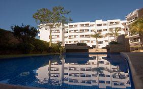 Blu Paradise,A Ray Of Sunshine Between Sea & Pool